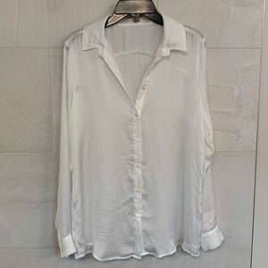 Light weight white collared button up, layer this piece or wear alone